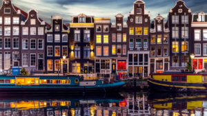 В Амстердаме запретят популярный сервис поиска жилья Airbnb